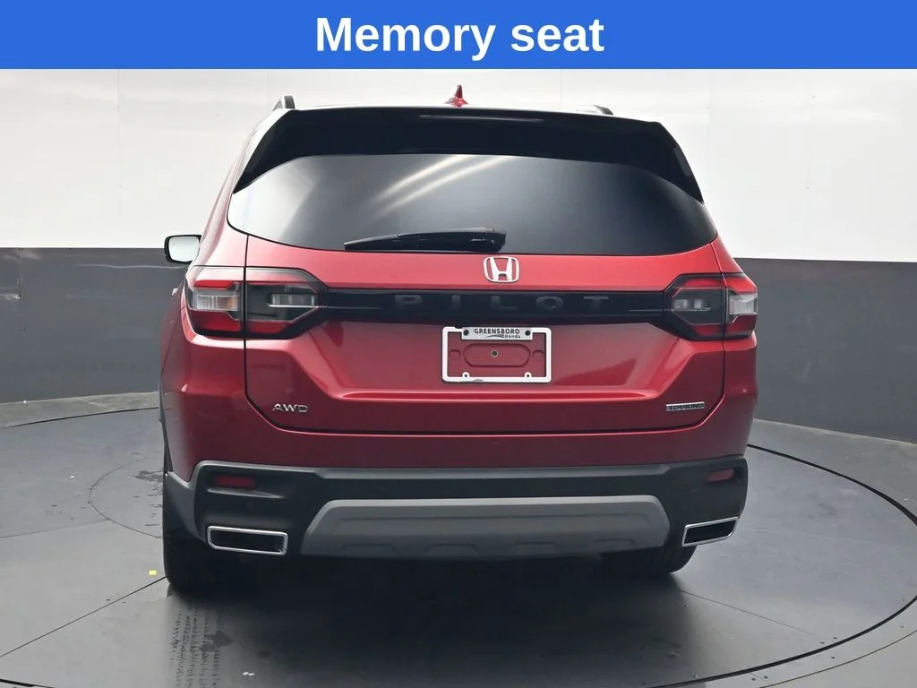 Used 2024 Radiant Red Metallic II Honda Touring image 5