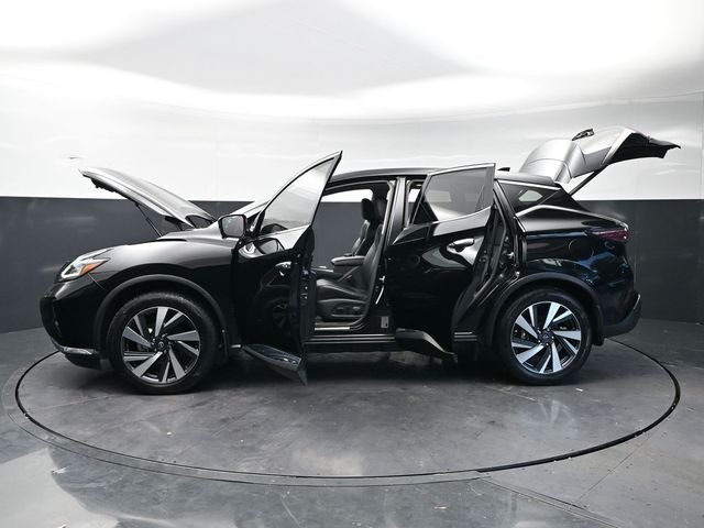 Used 2023 Black Nissan SL image 33