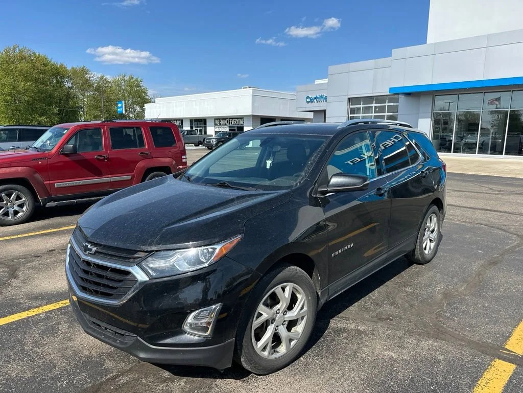 Used 2018 Chevrolet Equinox LT with VIN 3GNAXKEX0JL276434 for sale in Millington, MI