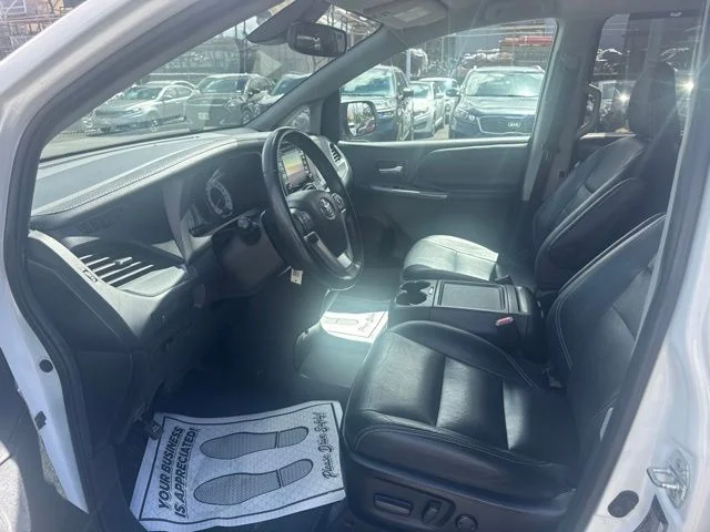 Used 2020 White Toyota SE image 10