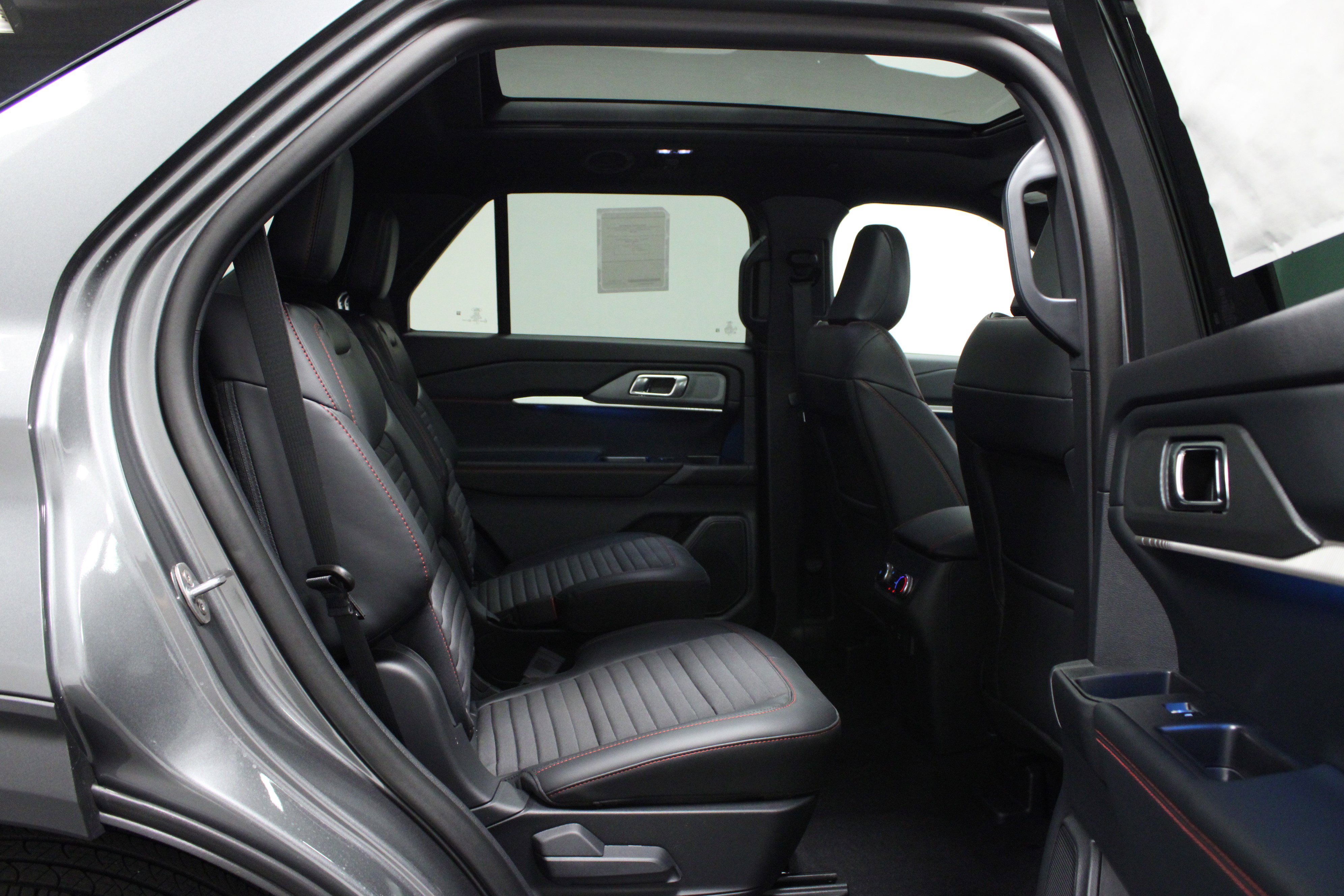 New 2026 Carbonized Gray Metallic Ford ST-Line image 16