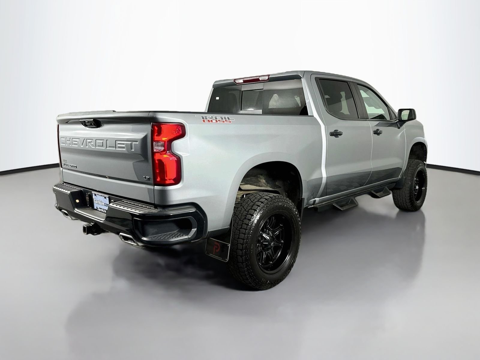 Used 2024 Sterling Gray Metallic Chevrolet LT Trail Boss image 7