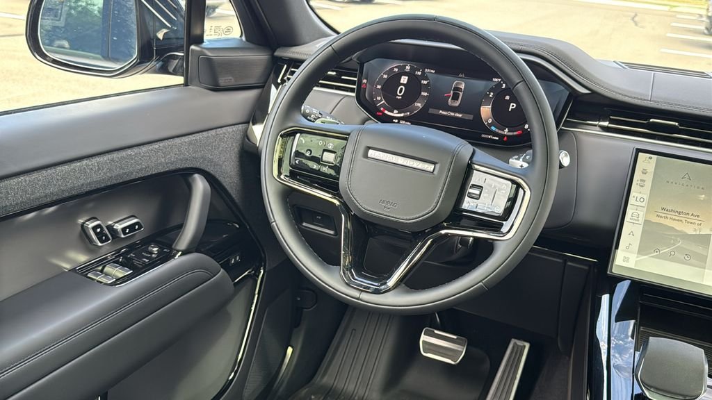 New 2026 Santorini Black LAND ROVER Dynamic SE image 24