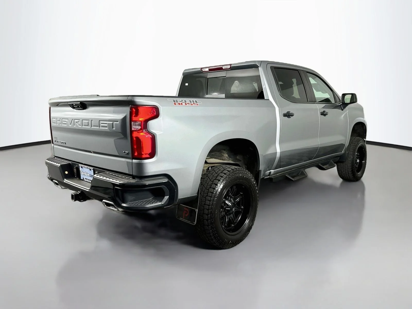 Used 2024 Sterling Gray Metallic Chevrolet LT Trail Boss image 7