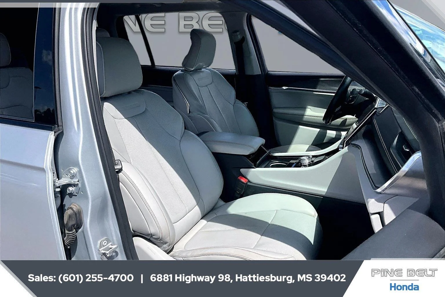 Used 2021 Silver Zynith Jeep Overland image 6