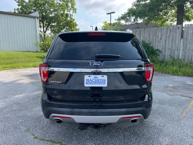 Used 2017 Black Ford Limited image 4