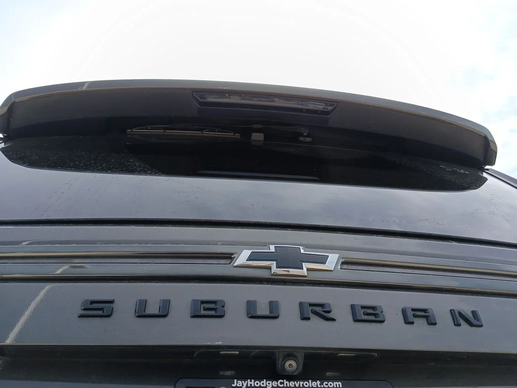 Used 2021 Gray Chevrolet Z71 image 33
