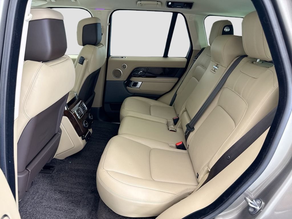 Used 2021 Silicon Silver Premium Metallic Land Rover Westminster image 20