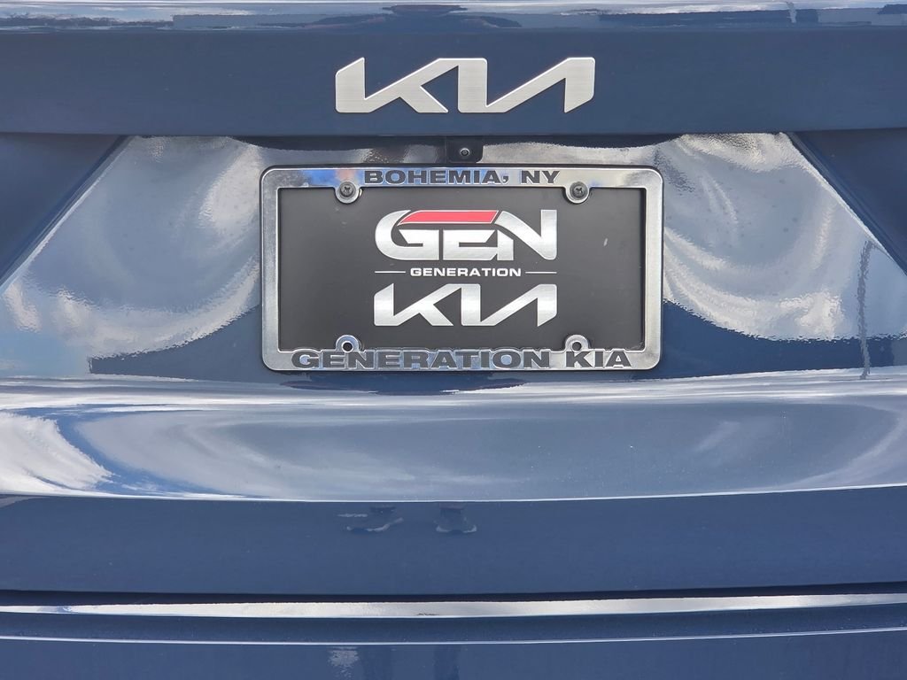 Used 2025 Black Kia S image 35