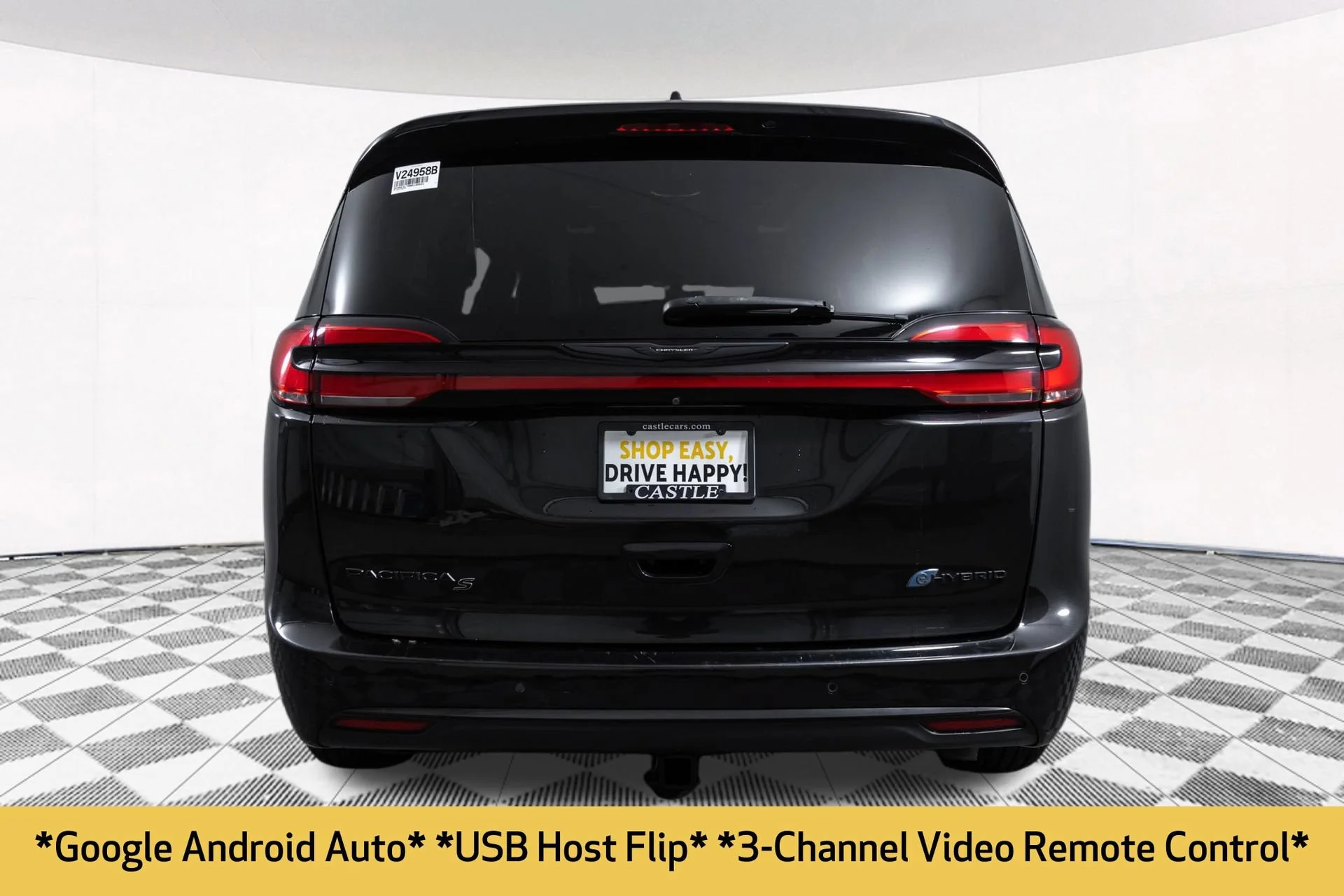 Used 2022 Black Chrysler Touring L image 23