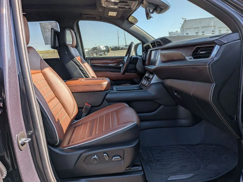 Used 2024 Titanium Rush Metallic GMC Denali Ultimate image 25