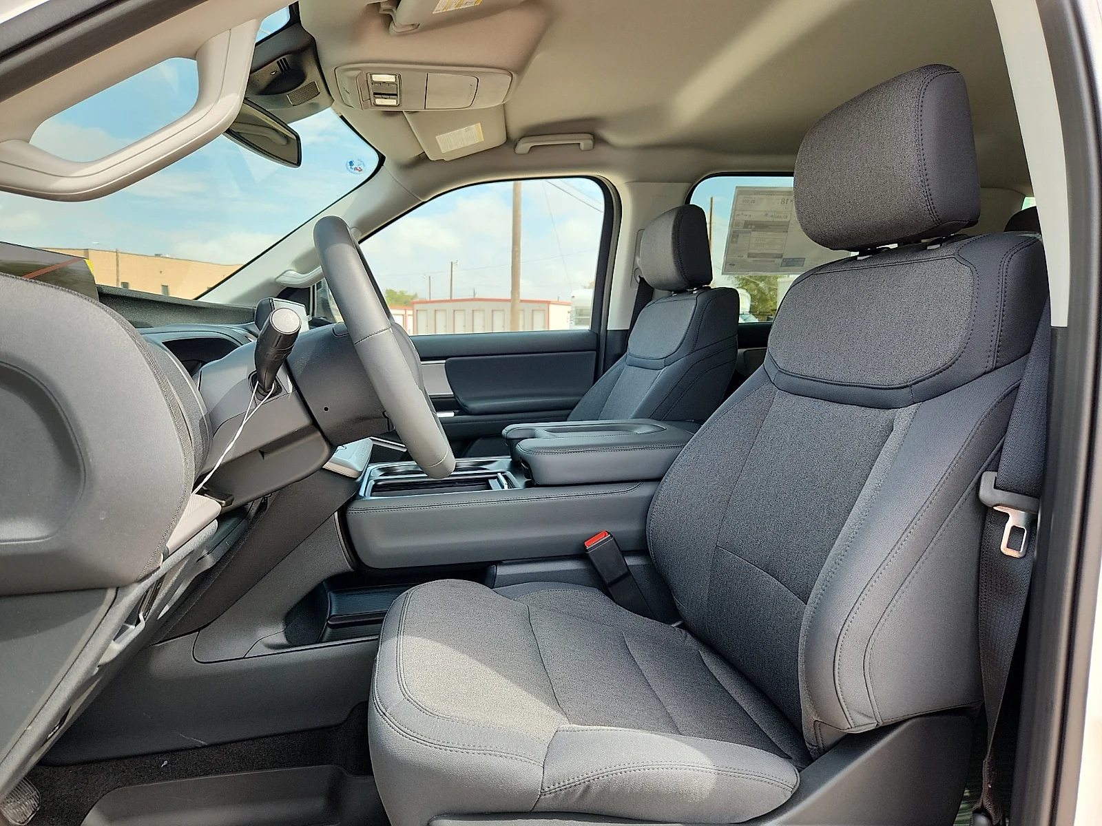 New 2027 Star White Metallic Tri-Coat Ford Active image 17
