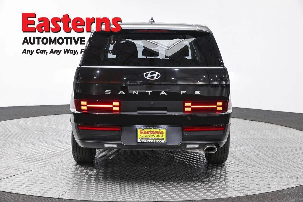 Used 2025 Black Hyundai SE image 6
