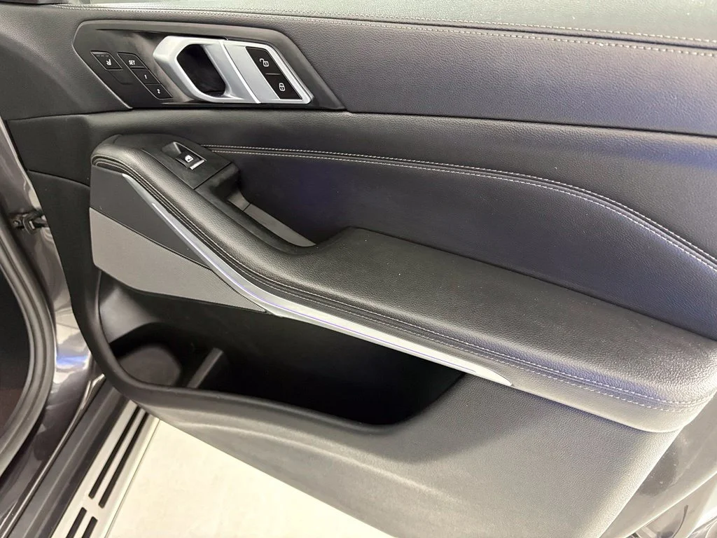 Used 2020 Gray BMW sDrive40i image 49