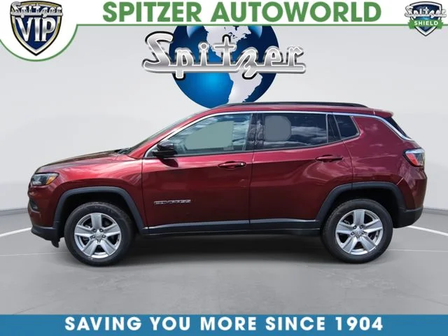 Used 2022 Red Jeep Latitude image 6