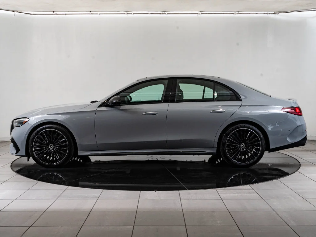 New 2026 Manufaktur Alpine Gray Mercedes-Benz E 350 image 5