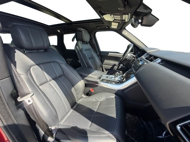 Used 2019 Firenze Red Metallic Land Rover HSE Dynamic image 16