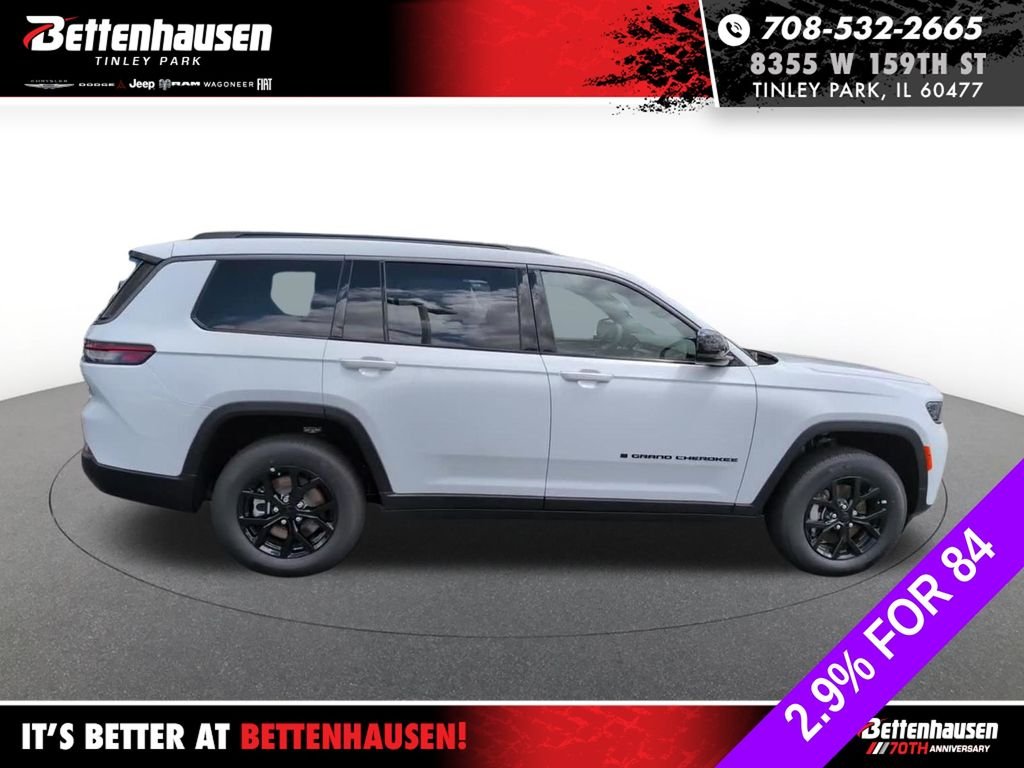 New 2026 Bright White Clear-Coat Exterior Paint Jeep Altitude image 3