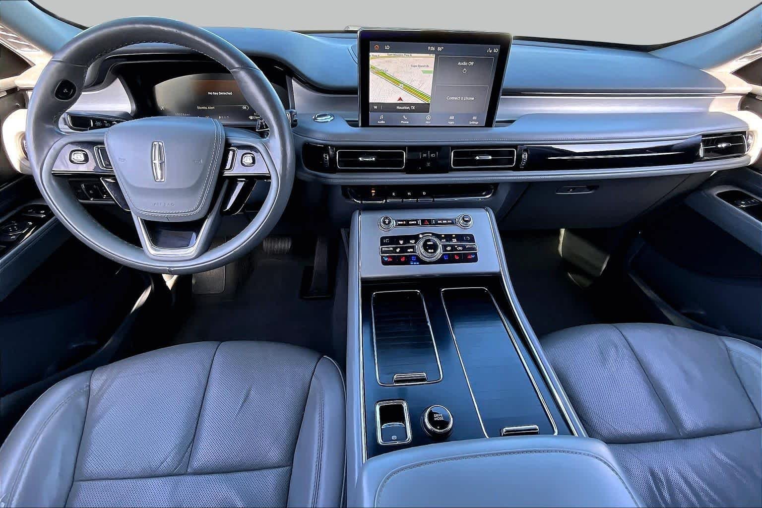 Used 2020 Pristine White Metallic Tri-Coat Lincoln Reserve image 14