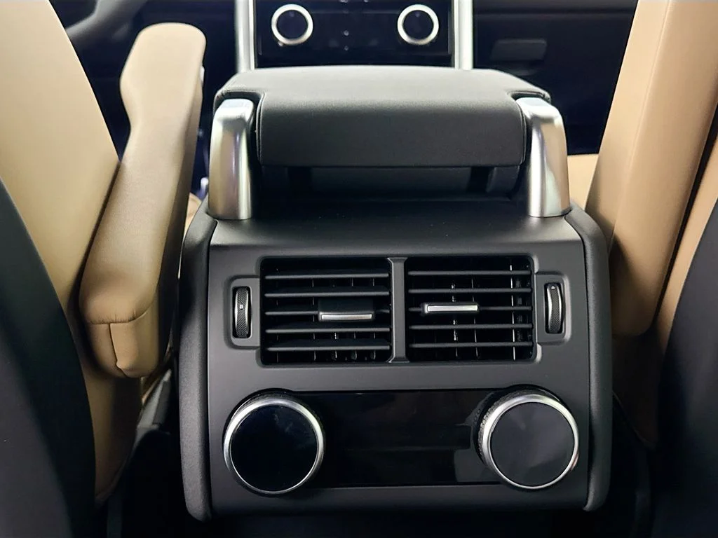 New 2026 White Land Rover Dynamic SE image 26
