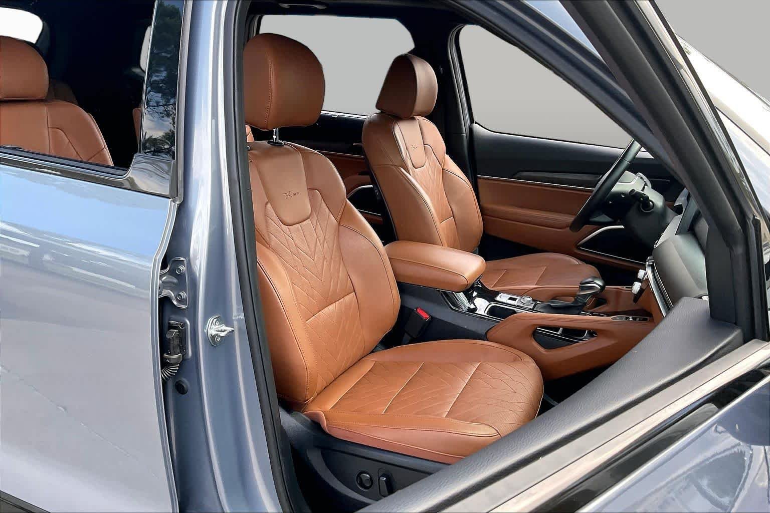 Used 2024 Everlasting Silver Kia SX X-Pro image 9