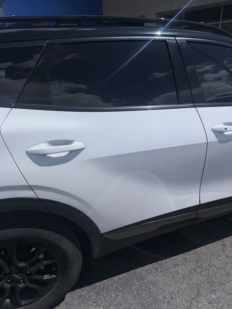 Used 2023 White Kia X-Pro Prestige image 12
