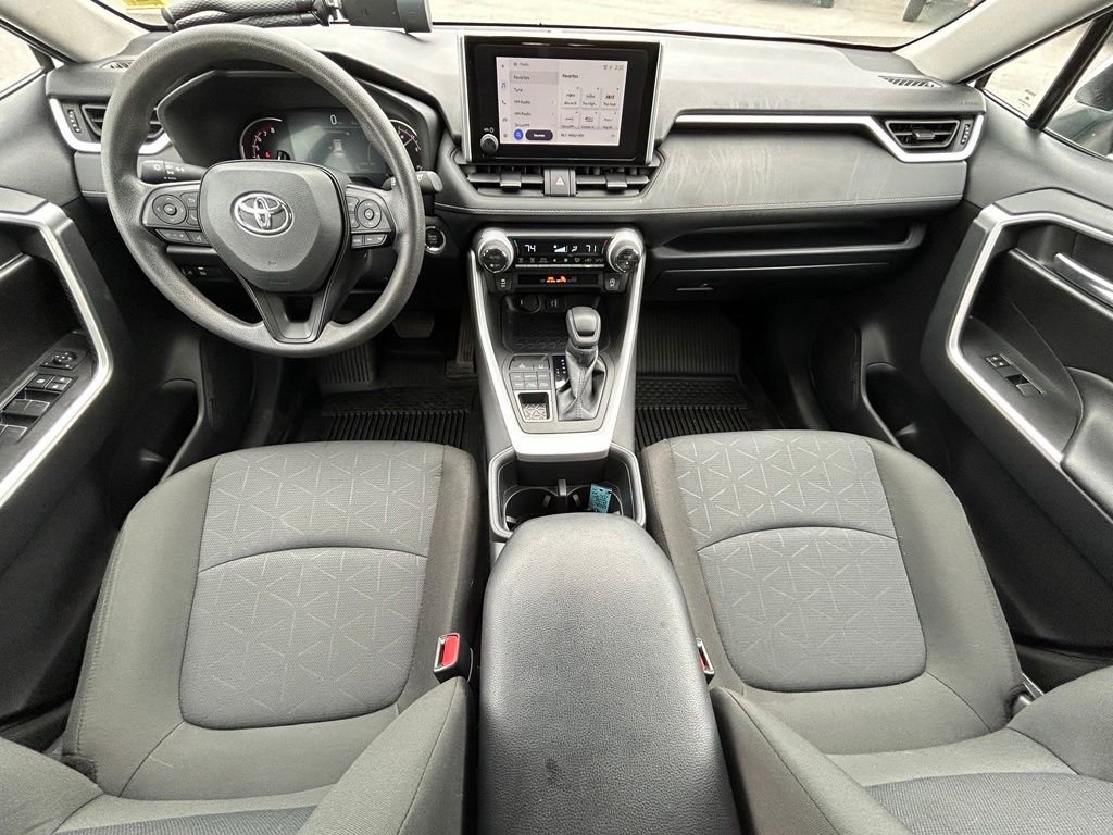 Used 2025 White Toyota XLE image 11