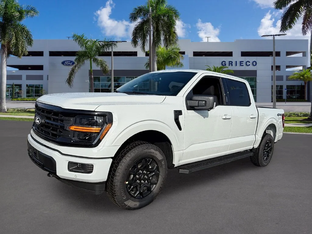 New 2026 Silver Ford XLT image 3