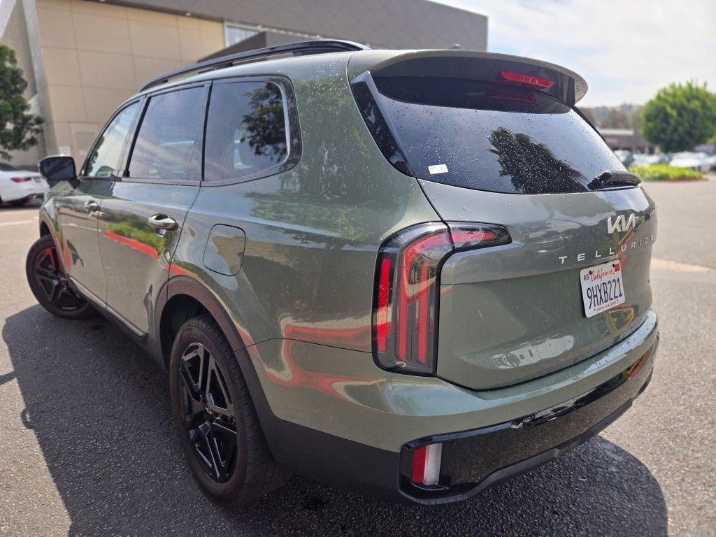 Used 2024 Green Kia EX X-Line image 3