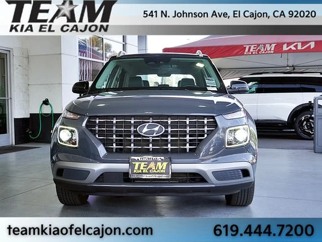 Used 2024 Gray Hyundai Limited image 4