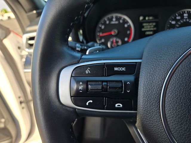 Used 2024 White Kia GT image 19