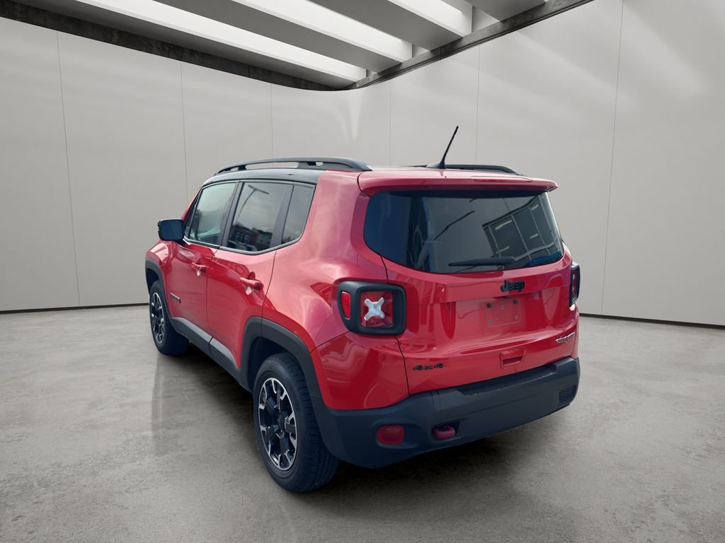 Used 2023 Colorado Red Clearcoat Jeep Trailhawk image 3