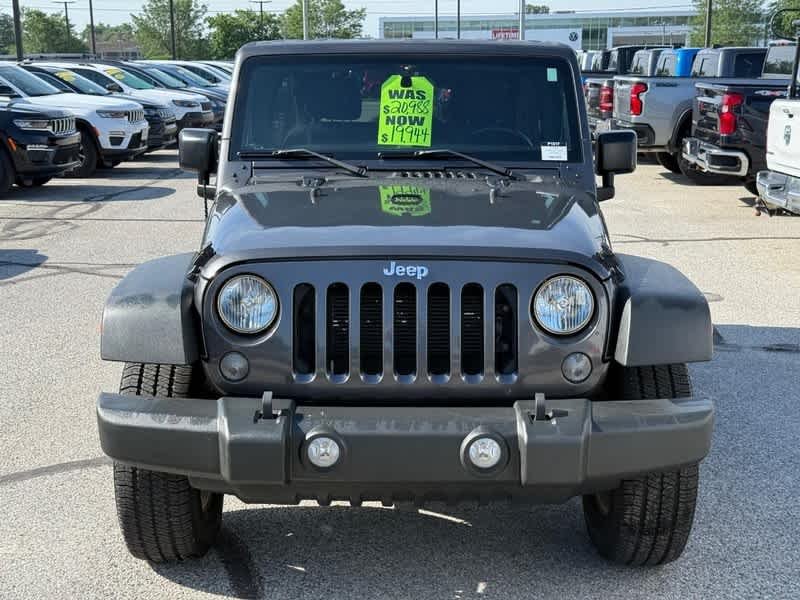 Used 2018 Granite Crystal Metallic Clearcoat Jeep Sport S image 9