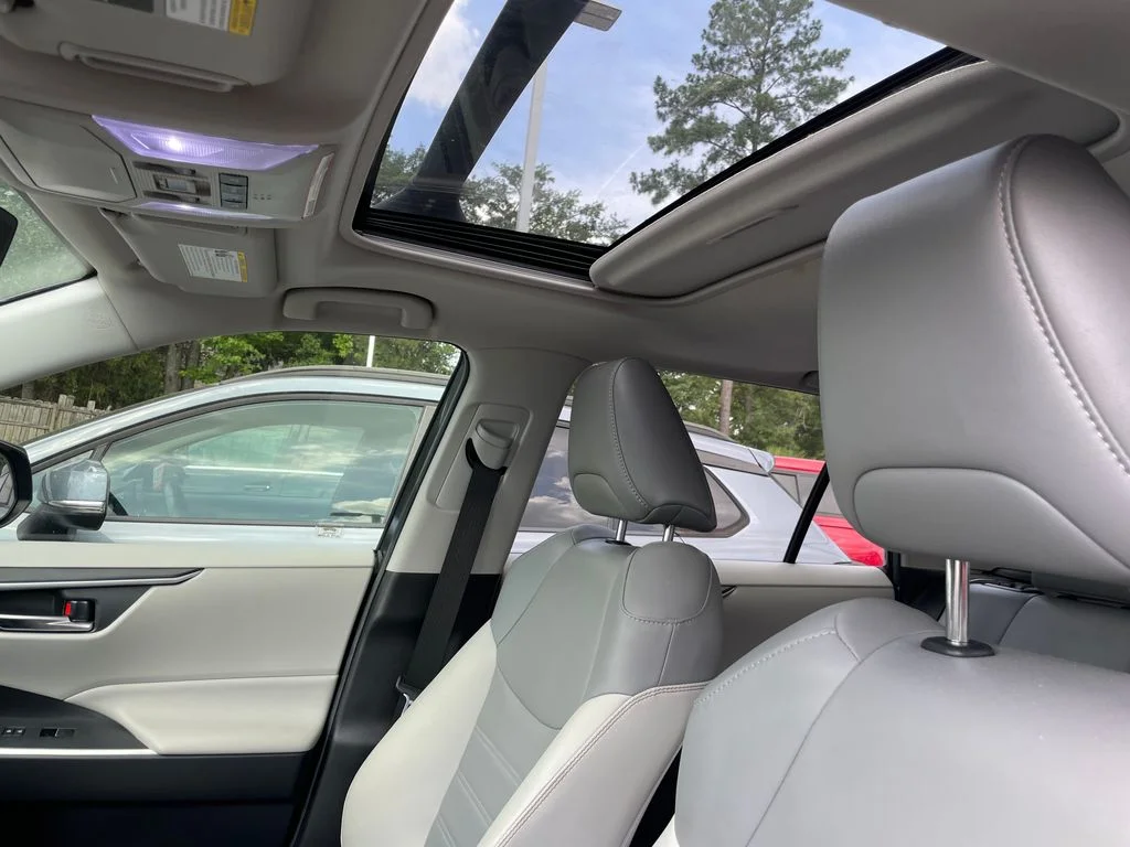 Used 2021 Gray Toyota XLE Premium image 24
