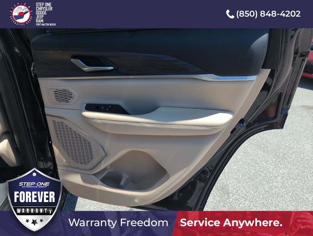 Used 2022 Black Jeep 4xe image 33