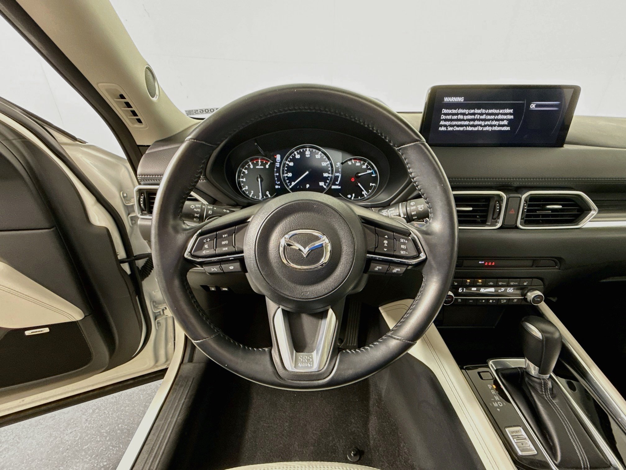 Used 2021 Snowflake White Pearl Mica Mazda Grand Touring image 12