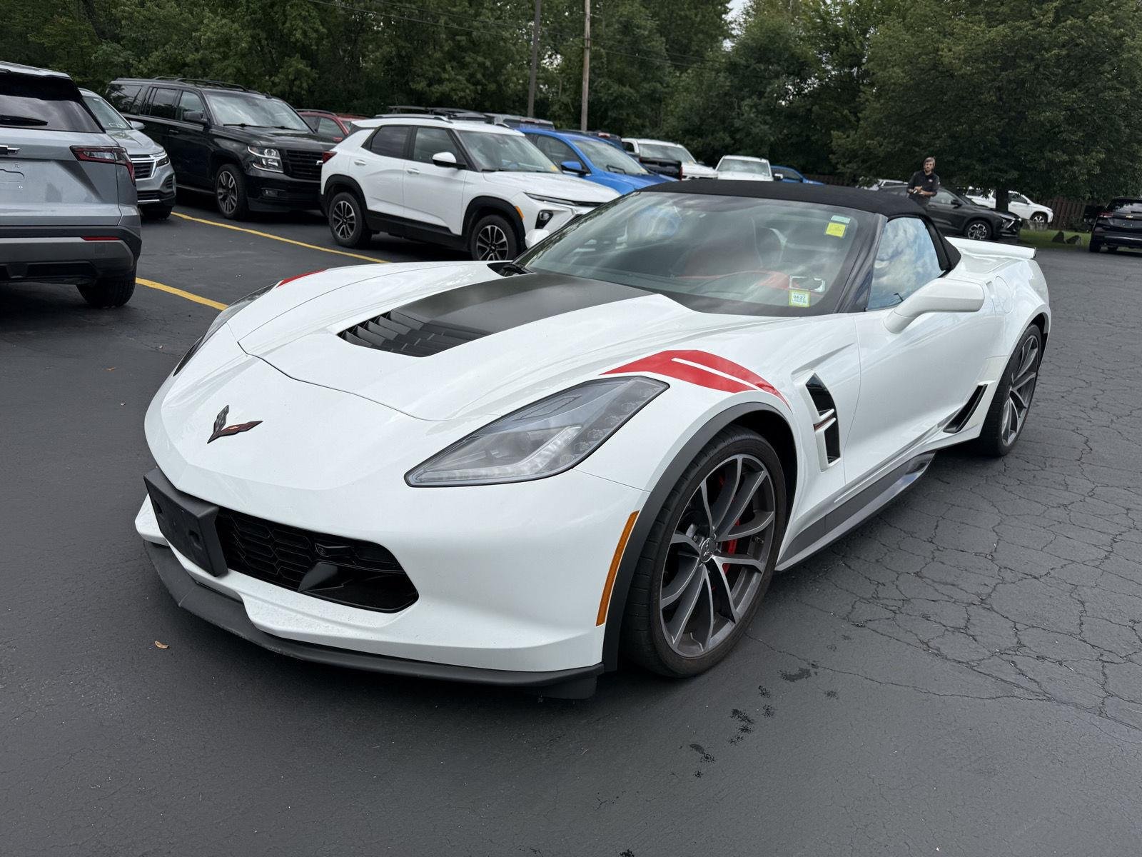 Used 2019 Arctic White Chevrolet Grand Sport 2LT image 3