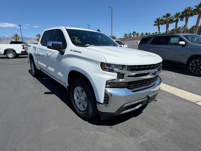 2020 Chevrolet Silverado 1500 LT Crew Cab Short Box's photo