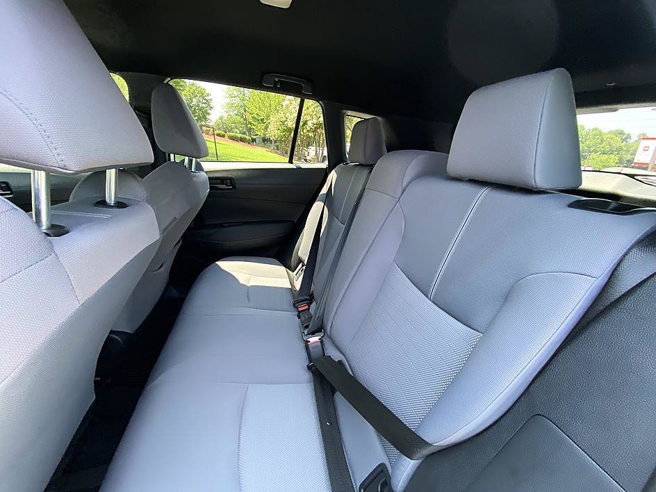 Used 2023 Wind Chill Pearl Toyota Hybrid SE image 11