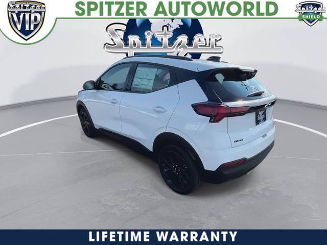 2027 Chevrolet Bolt RS - 5