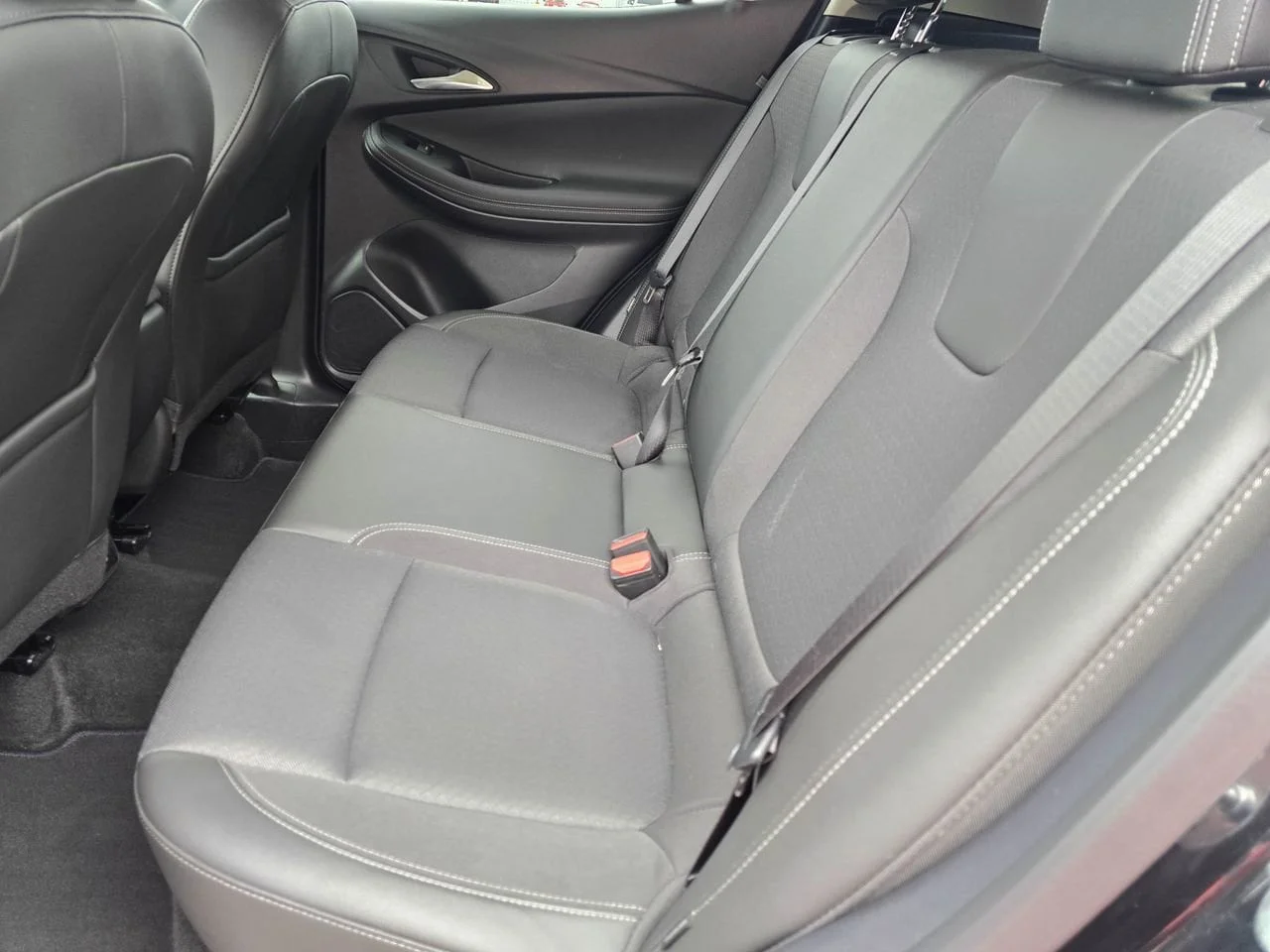 Used 2025 Ebony Twilight Metallic Buick Preferred image 11