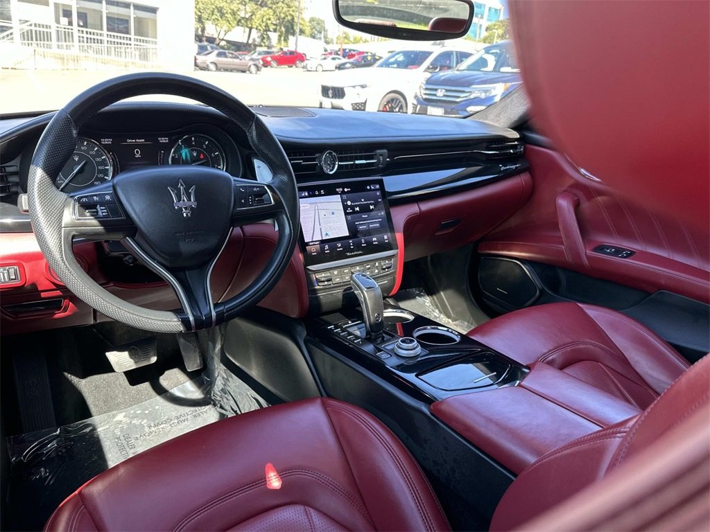 2022 Maserati Quattroporte Modena Q4 photo 2