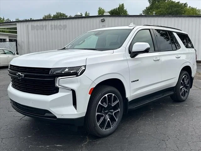 Used 2023 White Chevrolet RST image 5