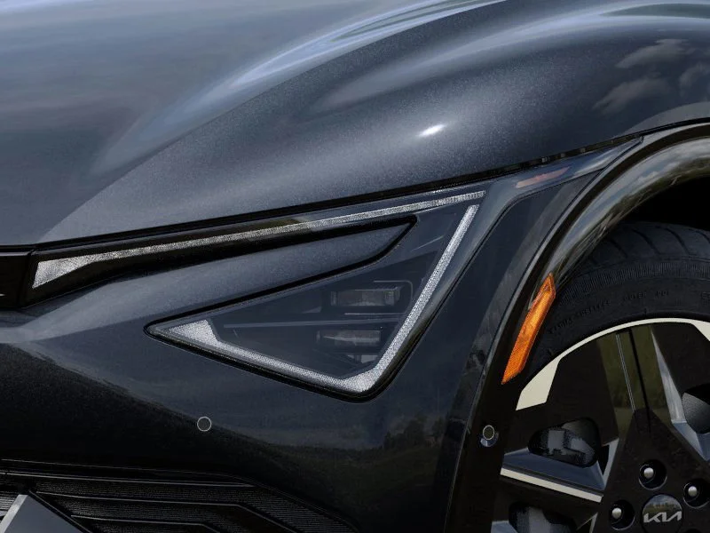 2025 Kia EV6 Wind - Photo 10