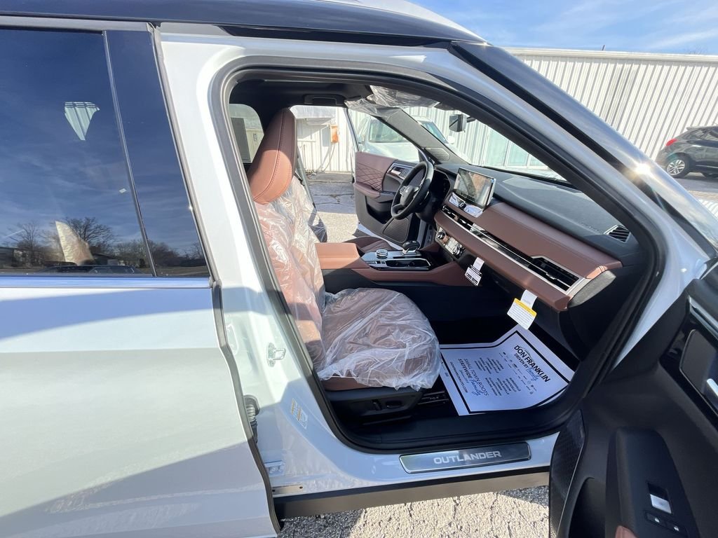 2026 Mitsubishi Outlander SEL - Photo 25