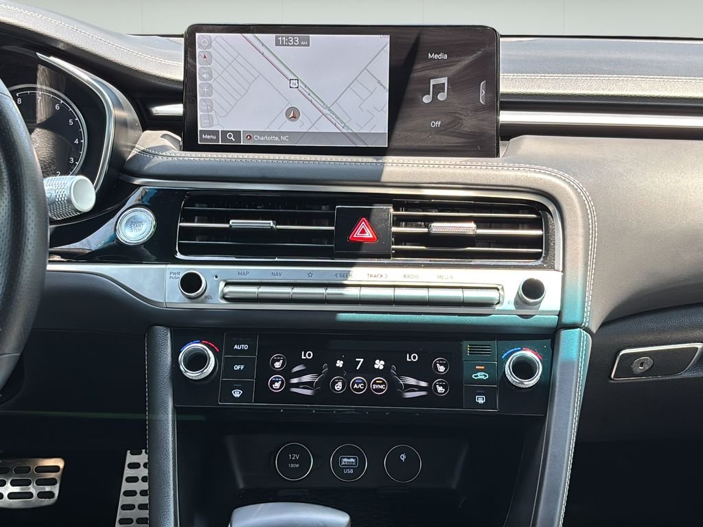 2025 GENESIS G70 Standard - Photo 24