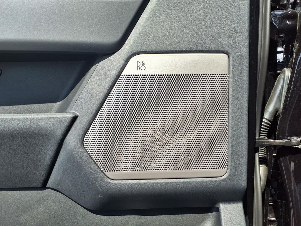 New 2026 Agate Black Metallic Ford XLT image 11