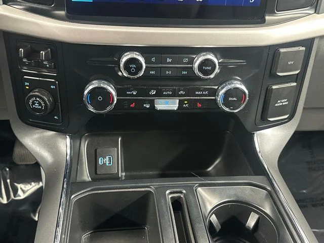 Used 2023 Gray Ford XLT image 19