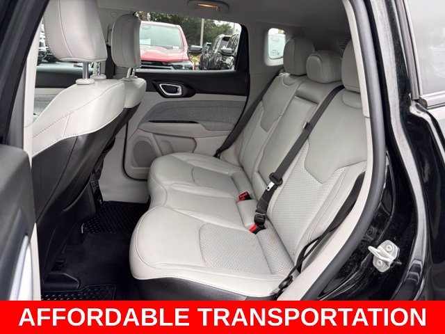 Used 2022 Black Jeep Latitude image 15