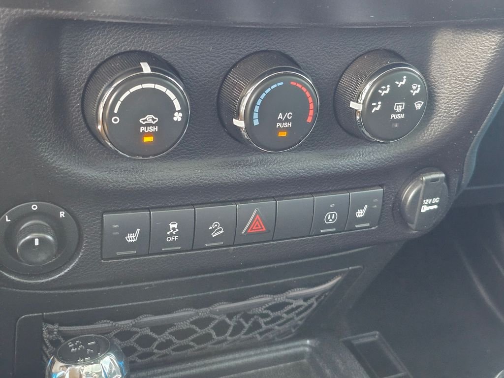 Used 2017 Blue Jeep Unlimited Sahara image 25